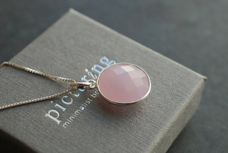 Sterling Silber-Kette mit Edelstein-Anhänger / Schmuckgeschenk / Geburtstagsgeschenke / personalisierte Geschenke Pink Chalcedony