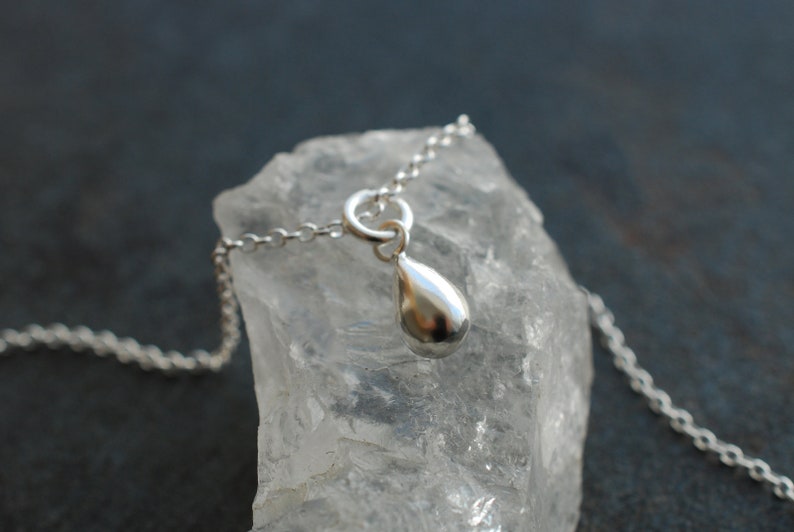 Collier en argent 925 avec pendentif en forme de larme / bijoux minimalistes / idées cadeaux image 3