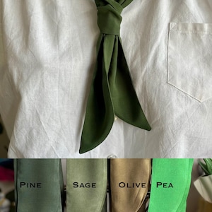 Krawatte im Vintage-Western-Stil, schmaler Bindeschal, handbemaltes Monogramm, verschiedene Farben