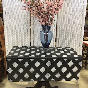 Antique Chic Drop Leaf Table