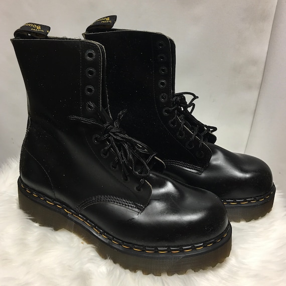 Vintage Dr. Martens 10 Eyelet Boots size 13 US