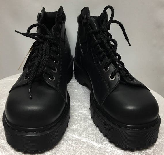 Vintage Dr. Martens Boots in size 11 US - image 2