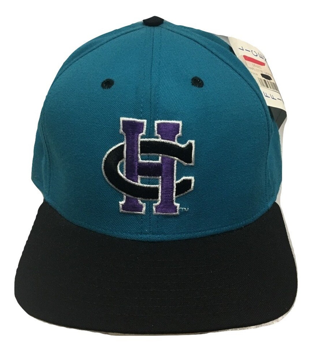 Charlotte Hornets Hat Cap Fitted 7 1/2 New Era White NBA Basketball Vintage  90s