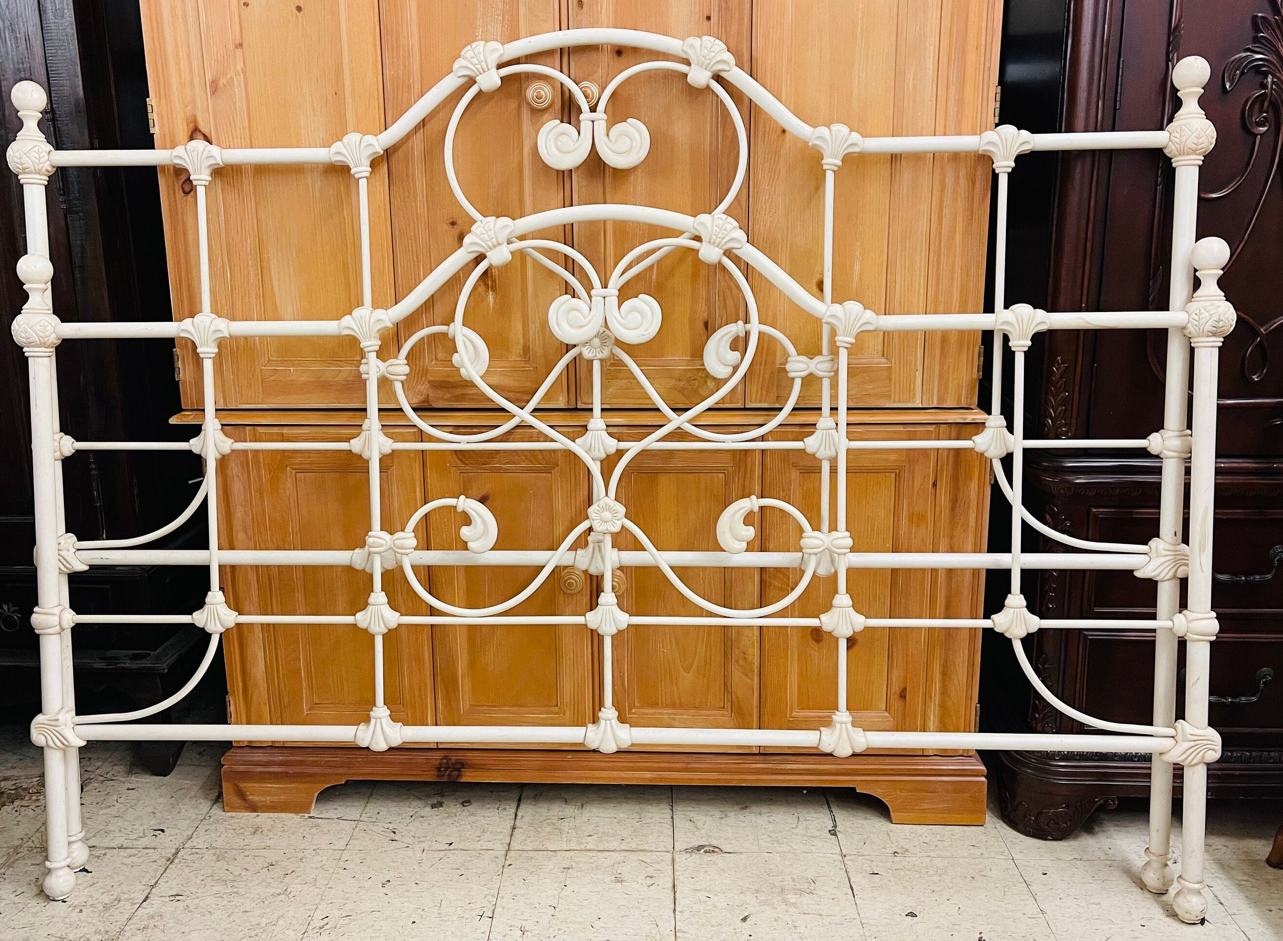 Ornate metal bed frame deals