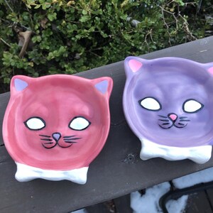 Dead Kitty Cat Face Ring Tray Pink or Purple Change Holder Trinket Bowl Dish handmade pottery