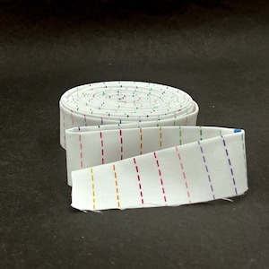 Quilt Binding Dashed Rainbow Stripe White 1 1/4&quot; Single Fold Binding