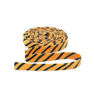 Double Fold Bias Tape 1/2&#39;&#39; Goosetails Stripe Orange & Black Halloween Bias Binding
