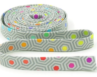 Double Fold Bias Tape 1/2'' Hexy Rainbow Dove Gray Tula Pink