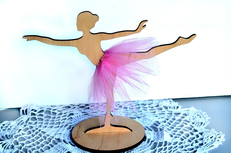 dance teacher gift,girls bedroom decor,dance ornament gift for ballet Dancer jewelry organizer Ballerina figure Wood Ring holder