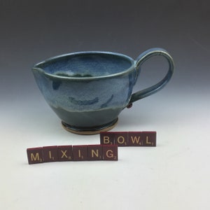 Mixing Batter Bowl Pottery Ceramic Handmade Bowl with handle holds 3 cups