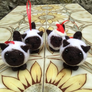Siamese Kitten / Siamese Cat Needle Felted Decoration or keyring handmade from sheep wool