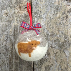 Highland cow Christmas Tree Ornament Decoration Hand made Needle felted from sheep wool