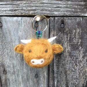 Highland Cow Keyring , Handmade Needle Felted Keyring With a Tartan ...