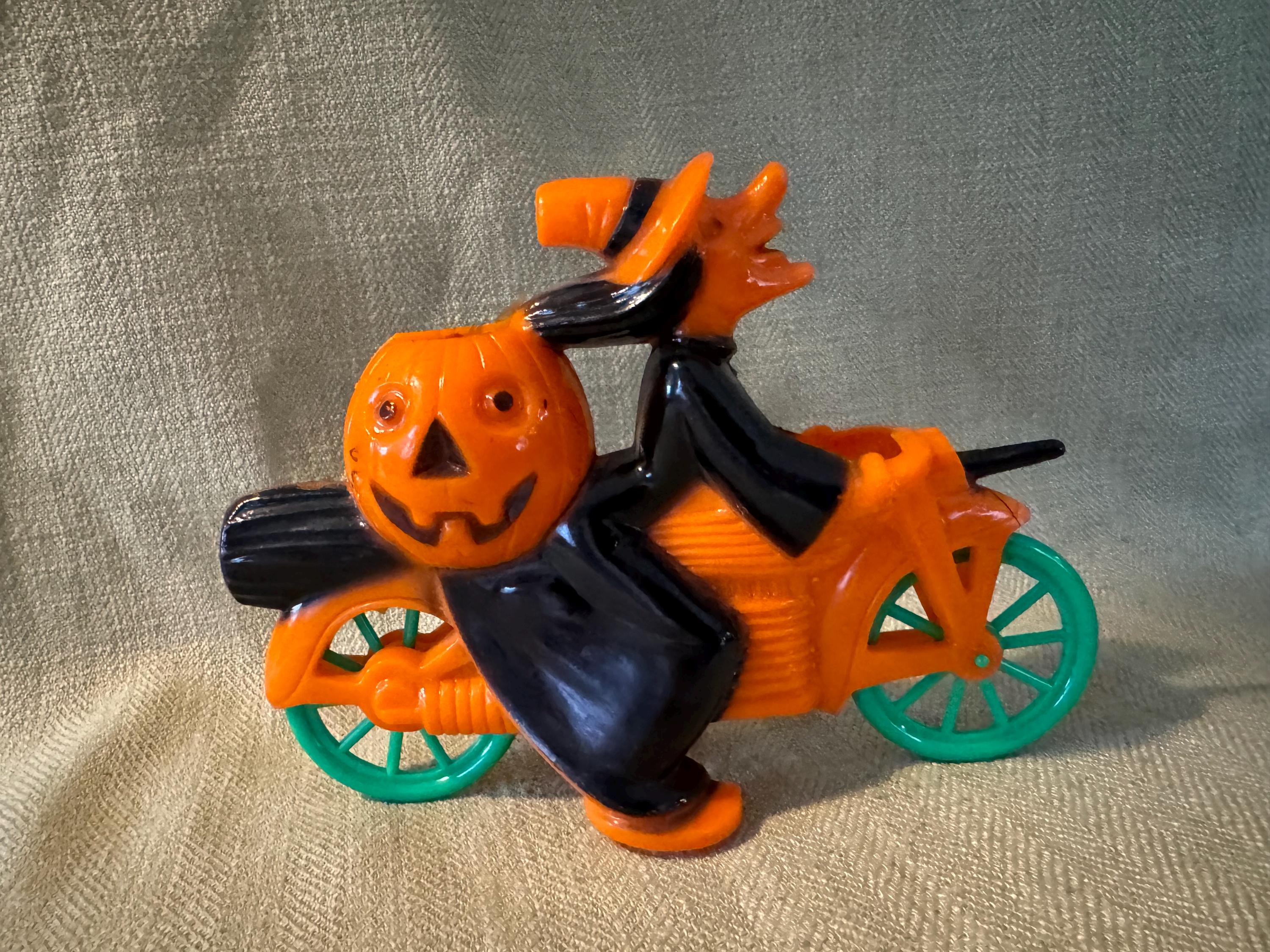 Rosbro Halloween Witch on Motorcycle Candy Container - Etsy