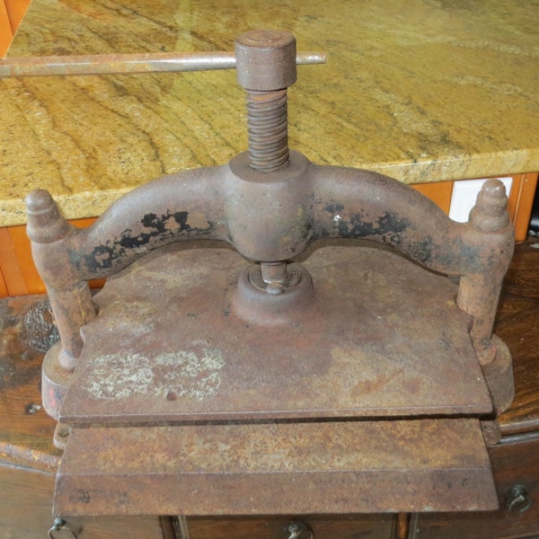 Antique Cast Iron Book Press