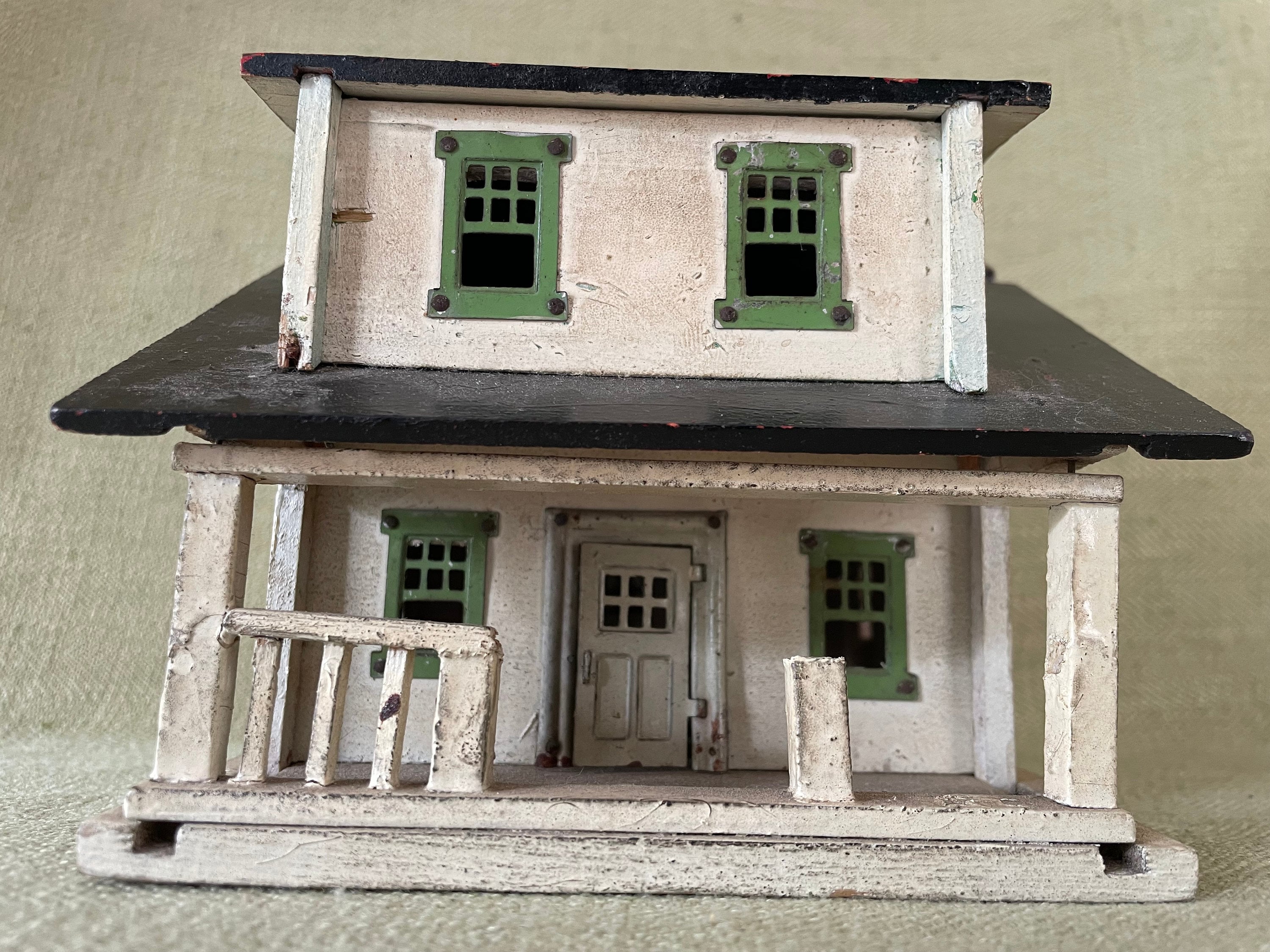 Vintage Folk Art Cottage Style Doll House