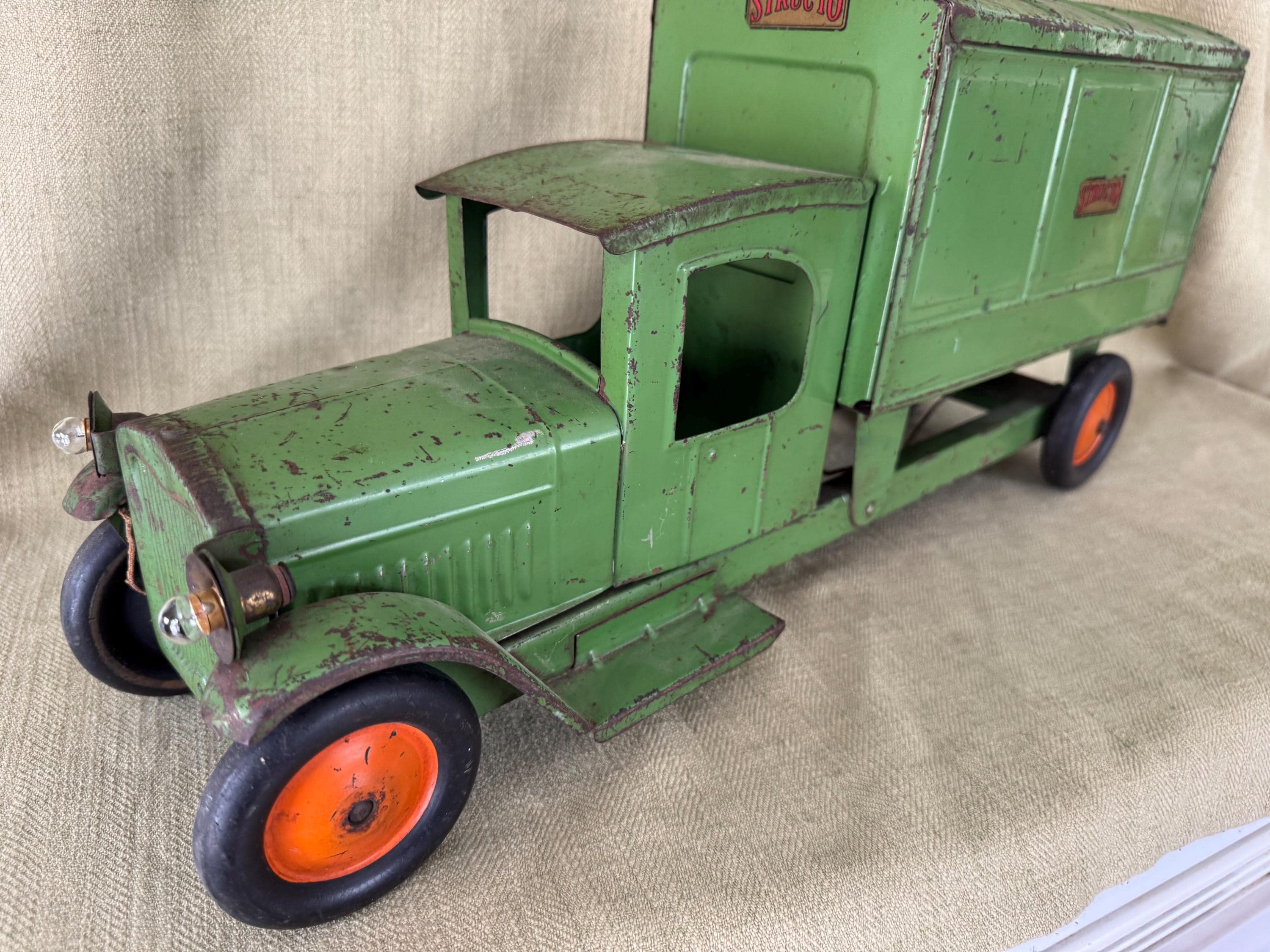 Antique 1930's Structo Pressed Steel Truck With Headlights