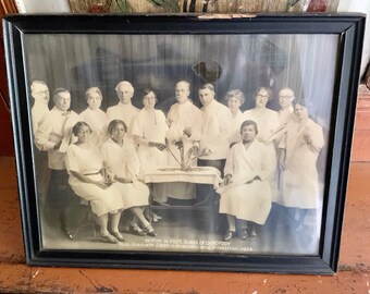 1926 School of Chiropody Class Photo with Dissected Human foot