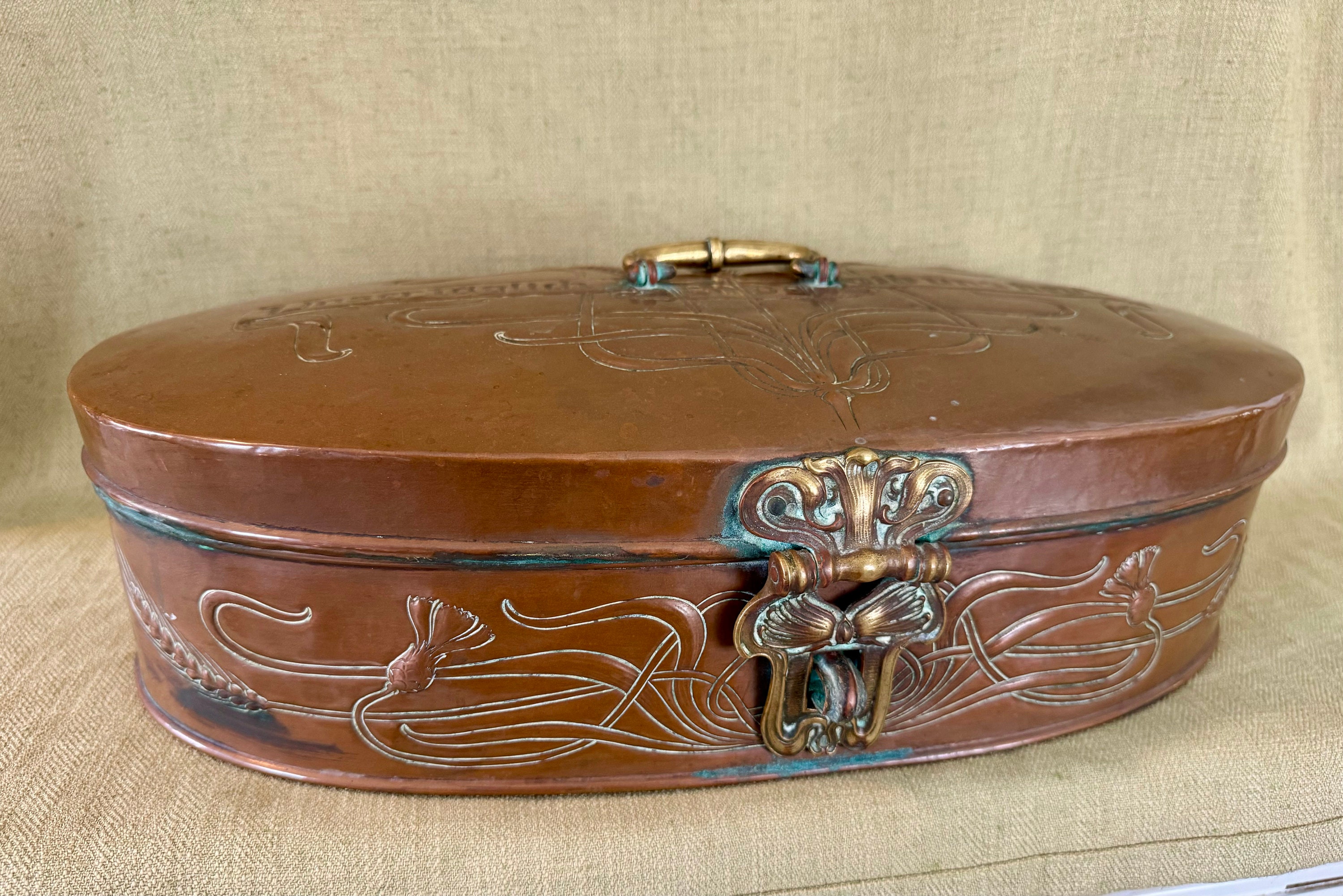 Antique German Secessionist Jugendstil Hammered Copper Bread Box