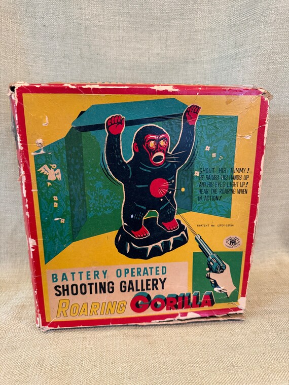 Vintage Battery Op Roaring Gorilla Target Toy in Box, Modern