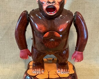 Vintage Battery Op Roaring Gorilla Target Toy in Box, Modern