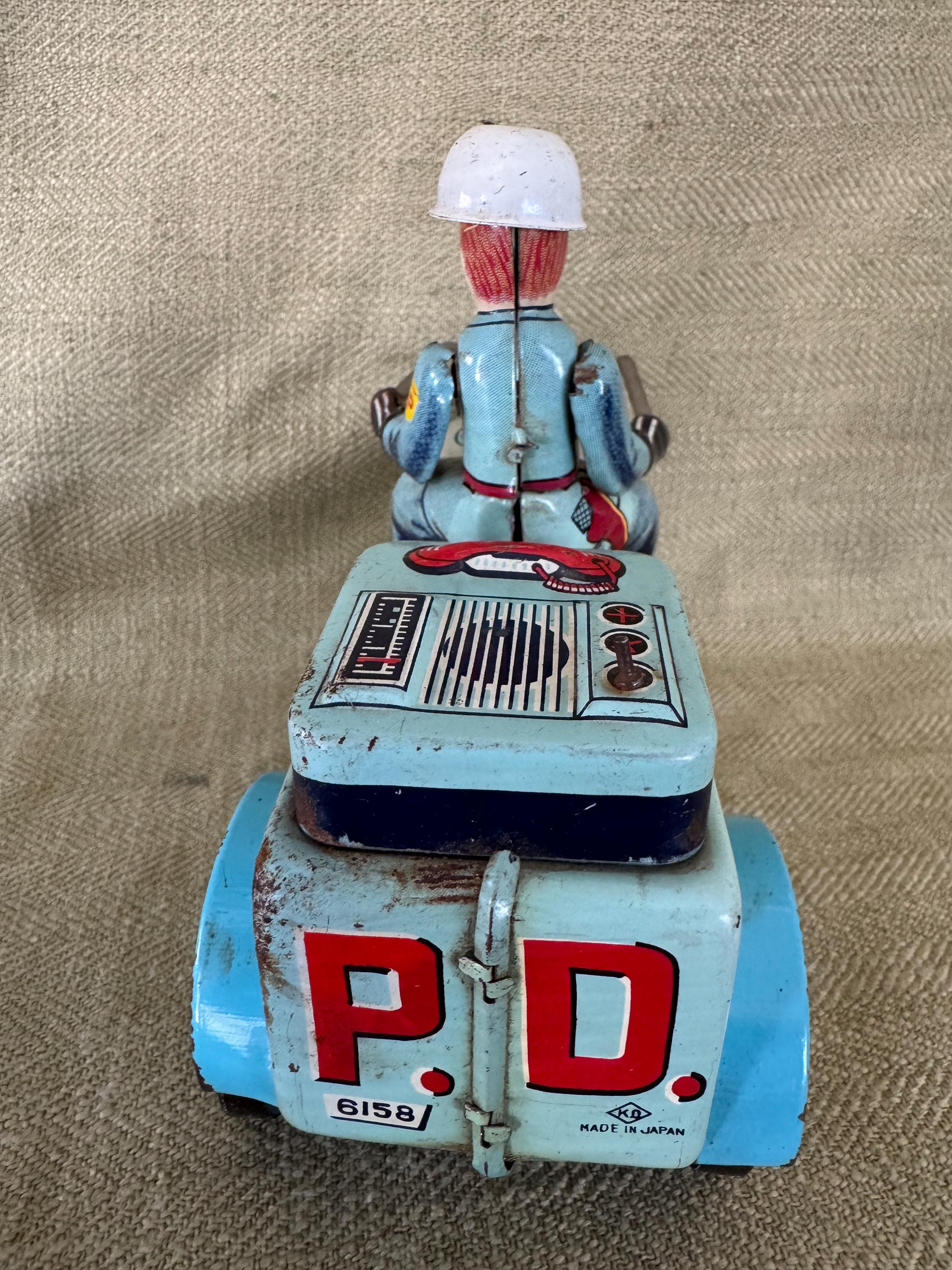 Vintage Yoshiya Japan Tin Wind up Police Trike, Motorcycle, Bump