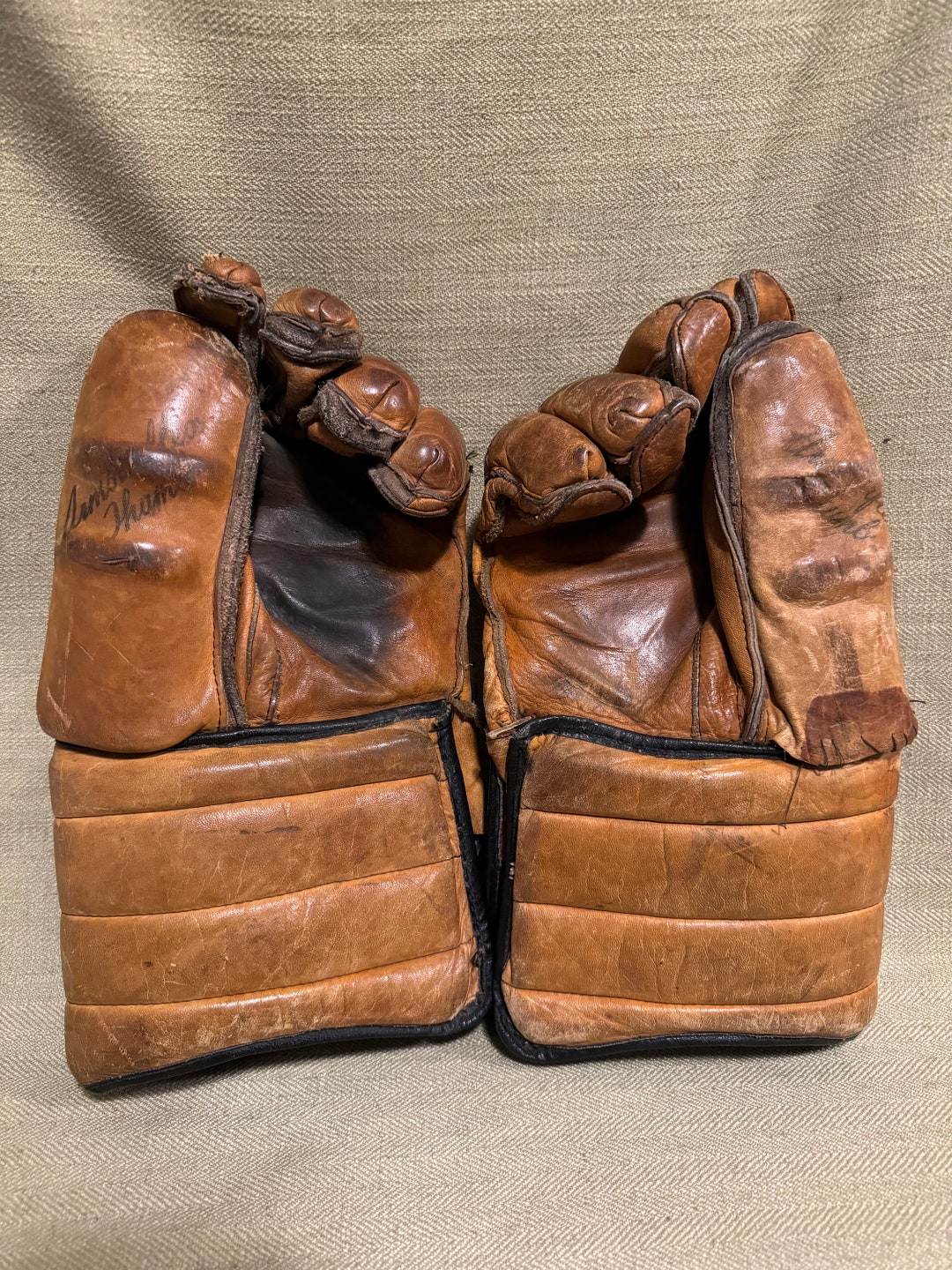 Photo inspiration: Gallery Detail: Vintage Leather Hockey Gloves