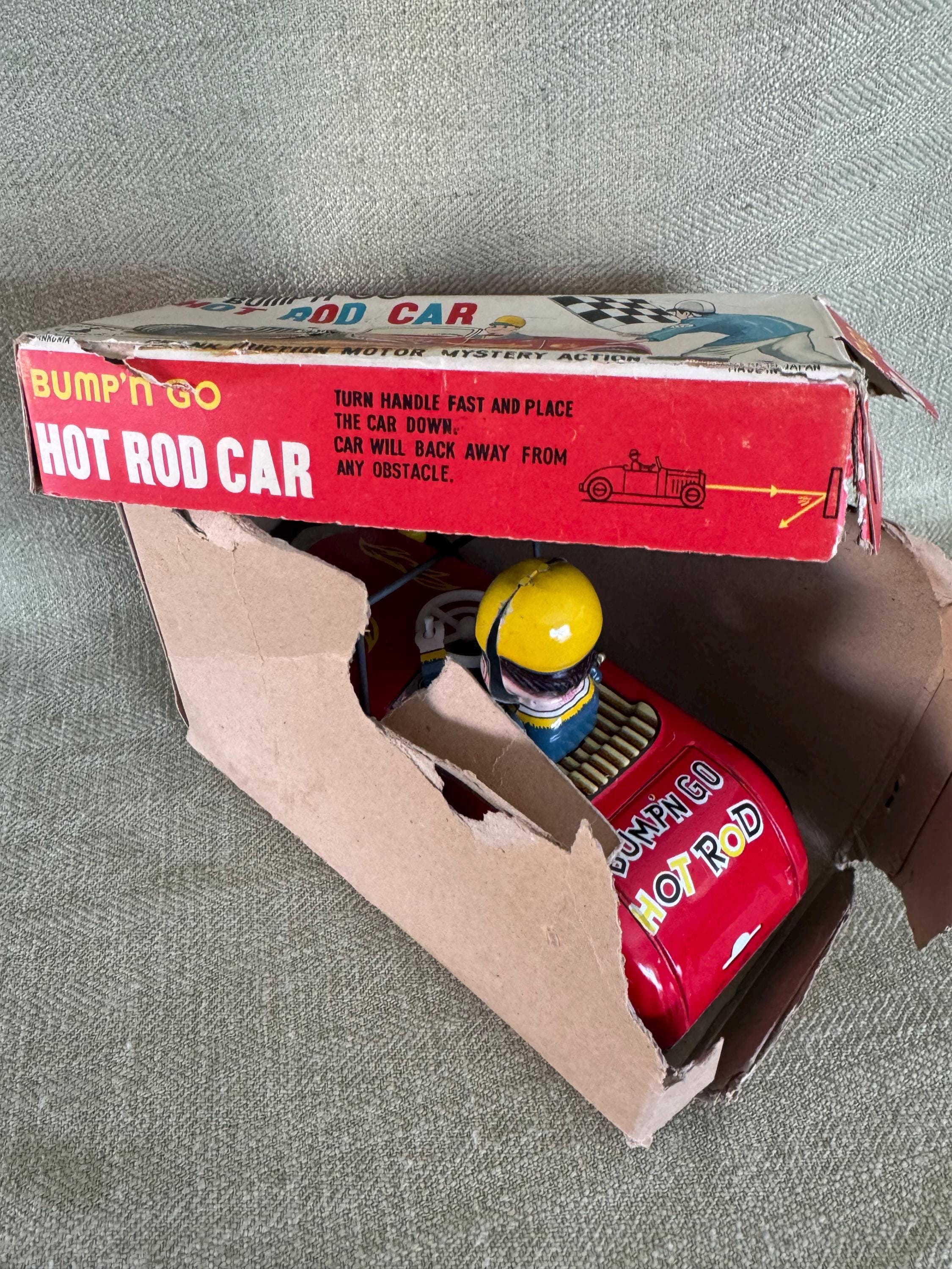 Sale ヴィンテージ ニチハン　アンティークPT ３DR 　キャビ　昭和レトロ Vintage Japan Tin Friction Bump N Go Hotrod Toy Car, Original Box