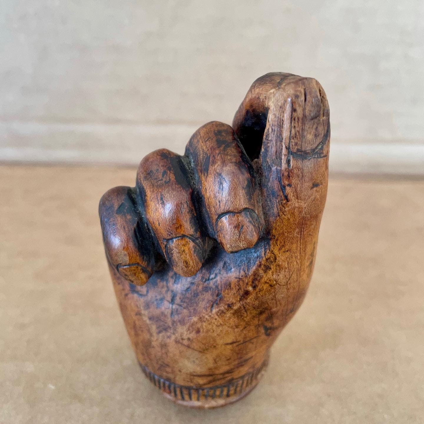 欧州製、鋳物、オブジェ★お値打ち品 Rare 18th Century Folk Art Pinch of Snuff Wood Snuff Box, Figural