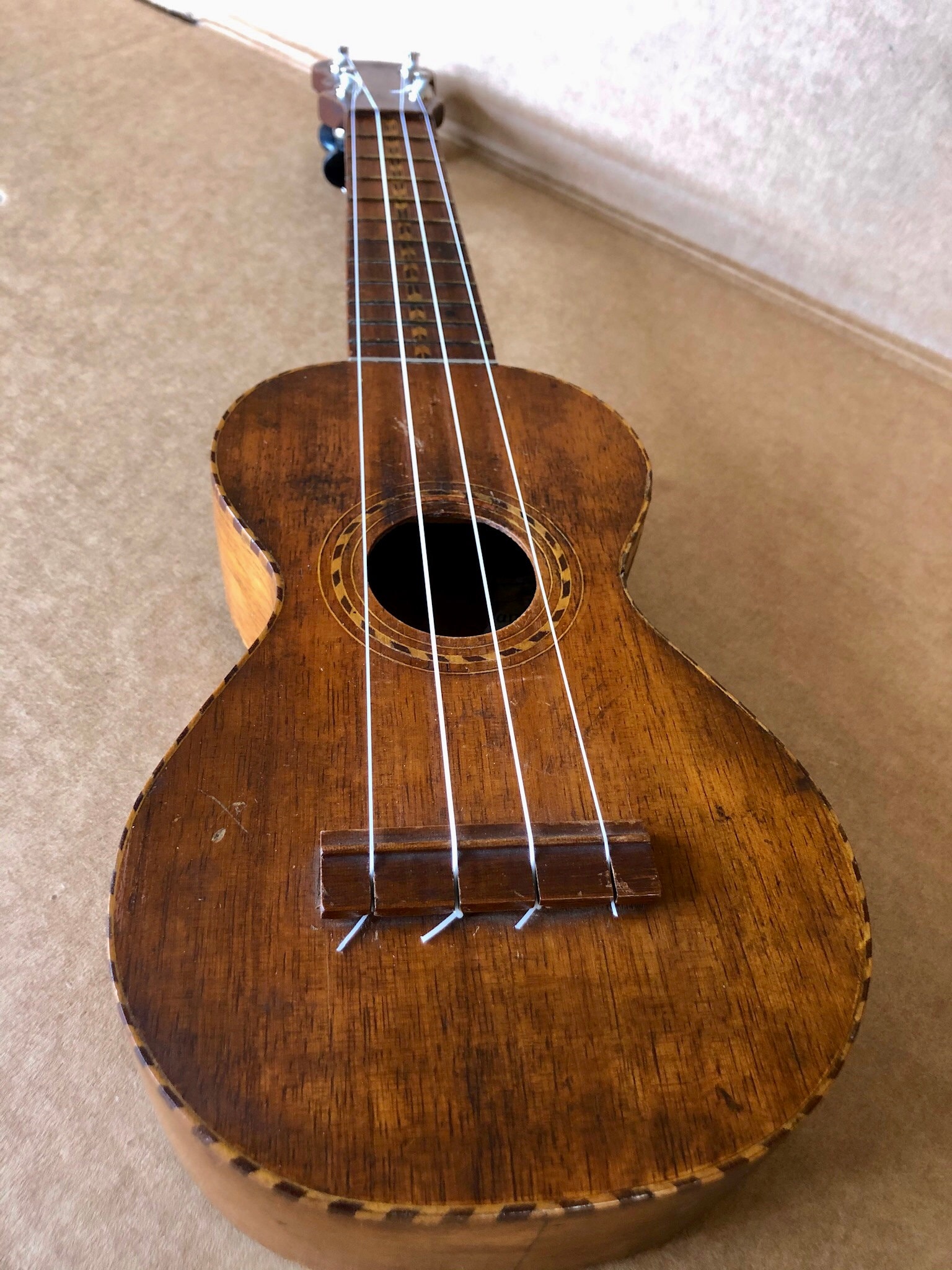 Koa/Maple rope rosette – Gurian Instruments