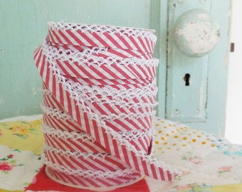 Candy Cane Stripe Crochet Edge Bias Tape (No. 104). Red White Stripe Bias Tape.  Crochet Edge Bias Tape.