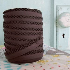Brown Crochet Edge Double Fold Bias Tape (No. 51)