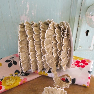 Tan Crochet Edge Trim No418.  Tan Fabric.  Natural Trim.  Natural Ribbon.  Beige Ribbon.  Beige Ruffle Trim.