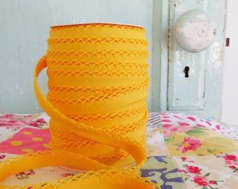 Yellow Crochet Edge Double Fold Bias Tape  (No. 36)