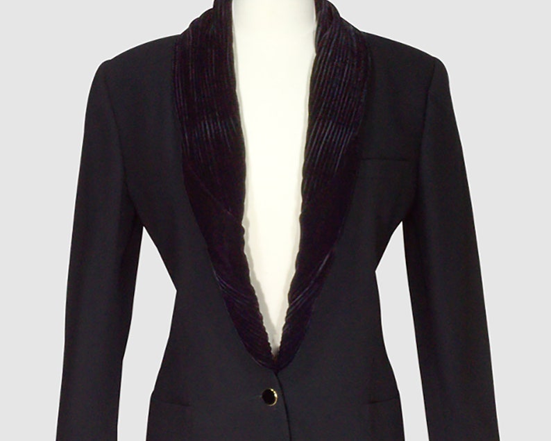 Istante by Versace Vintage 1990s Blazer Evening Jacket Black Rayon Wool Blend with Rolled Velvet Shawl Collar Made in Italy Size Small image 2