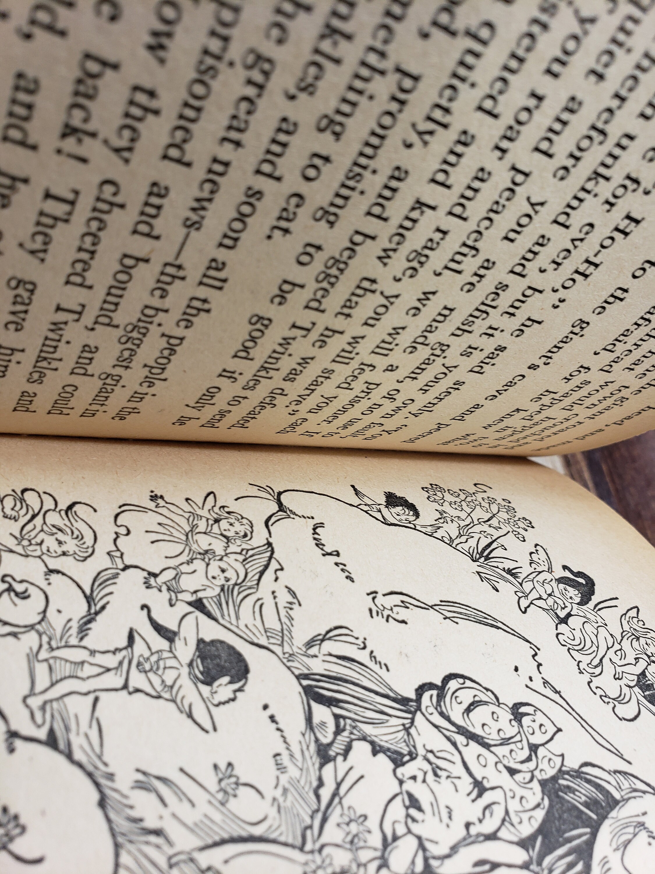 Pixie Tales, Enid Blyton, 1976, vintage kids book - Etsy 日本