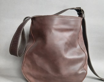 Brown crossbody bag, crossbody purse, Medium soft shoulder bag, casual purse, gift for her, banana bag