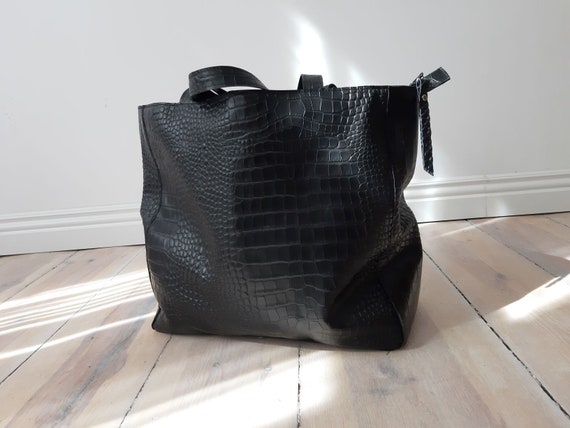 Realta Embossed Shopper Bag Realta Embossed Shopper Bag
