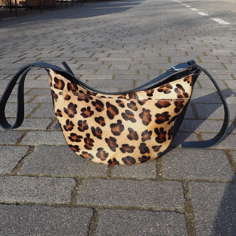 Chimp Monkey Banana Pattern Print Crossbody Bags