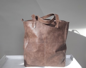Light brown leather bag, Oversized brown bag,  Campus Bag, Weekender Bag, Large shopper   Book Bag