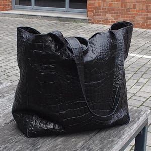 Black Croco bag, Casual grocery bag, oversized handbag, black Embossed leather bag, Large shopper bag, crocodile bag, Women bag for work