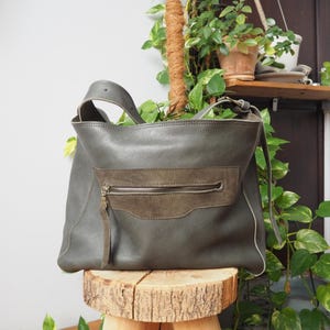 Green leather hobo bag, large slouchy handbag, soft leather, , casual everyday purse, work outfit bag, gift for her, shoulder laptop bag