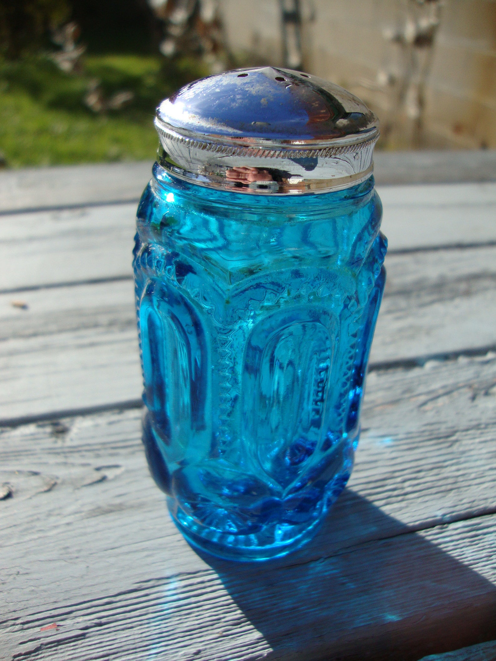 Vintage Blue Molded Glass Salt Shaker With a Metal Lid Etsy Canada