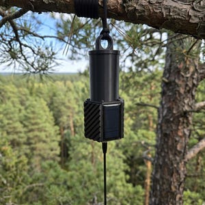Mesh Radio, solar powered, designed to hang. Meshtastic firmware.