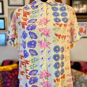FLOWER POWER Vintage 90s yellow floral short sleeve button down top