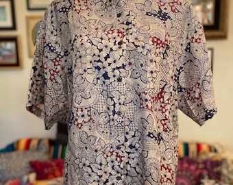 UNWIND Vintage 100% silk gray, navy and burgundy paisley and floral patterned button down short sleeve top
