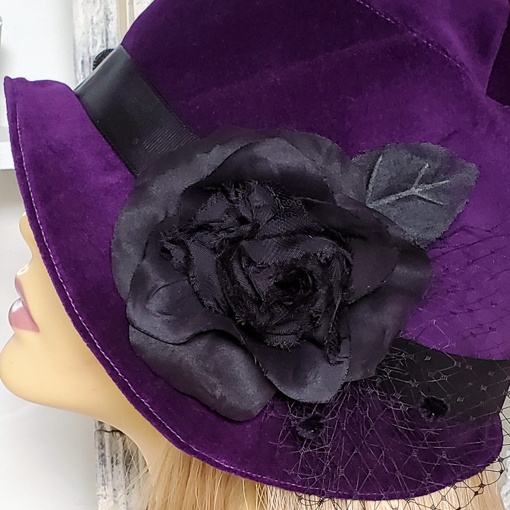Wool and Velvet Purple Cloche Hat with Floral Accent 1920s Flapper Style 1920s Velvet Cloche Hat: Purple Flapper Style With Black  main image 3
