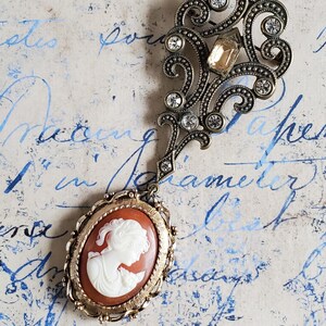Vintage Cameo Brooch, Elegant Pin