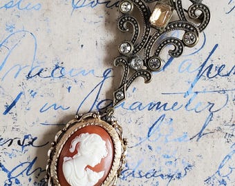 Antique Style Cameo Pin Jewellery with Sparkling Filigree Top for Jackets and Scarves
