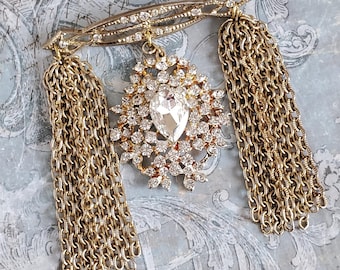 Vintage Style Gold Tone Crystal Tassel Brooch